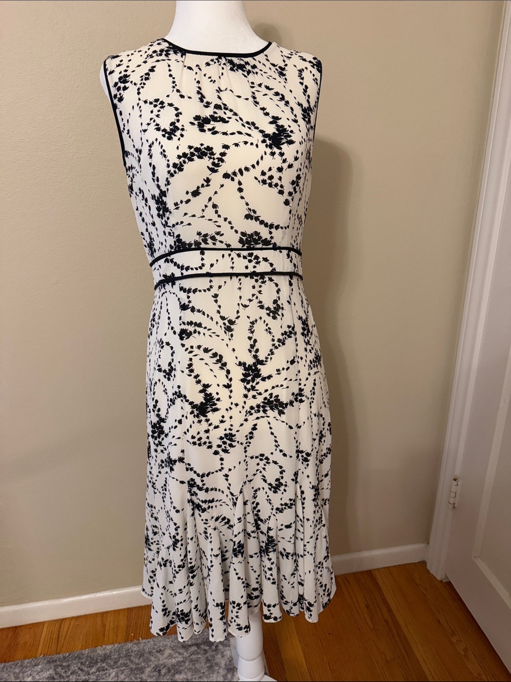 Talbots Black and White Sleeveless Printed Midi Dress